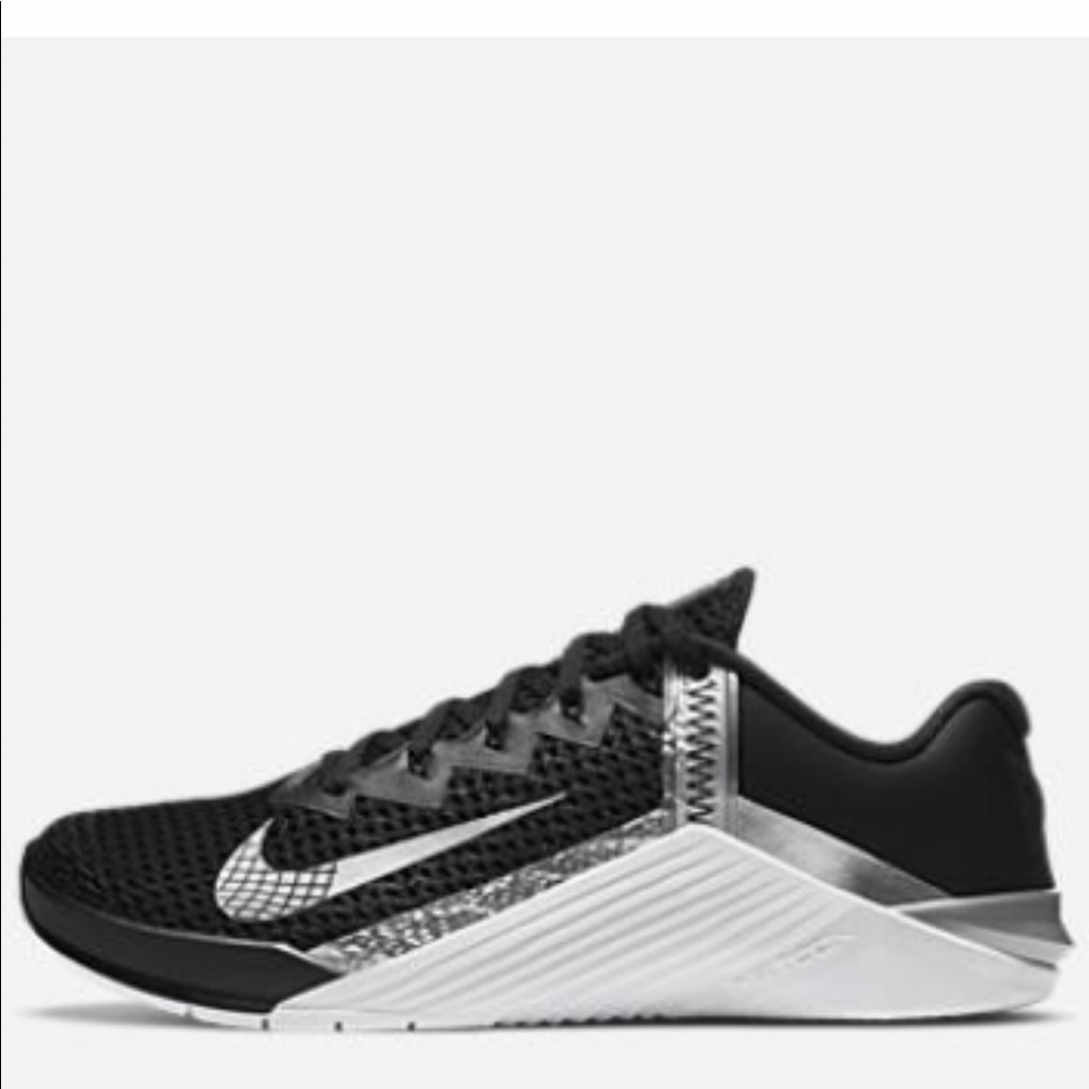 Nike Metcon 4- EUC
